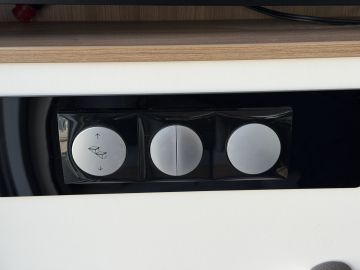 Adria MATRIX 600 DT Nav | Zonnepaneel | Hefbed